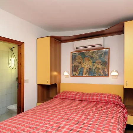 International Torre Cerrano 3* Пинето